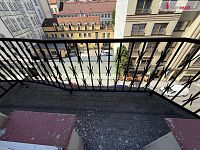 Pronájem bytu 3+1 92 m2 P5 Smíchov nezařízený 2x balkon cihla  - 13