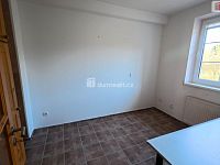 Prodej vícegeneračního rodinného domu s bazénem, Bystřice - Ouběnice, 300 m2 - 10