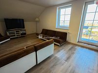 Prodej vícegeneračního rodinného domu s bazénem, Bystřice - Ouběnice, 300 m2 - 16
