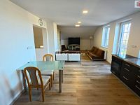 Prodej vícegeneračního rodinného domu s bazénem, Bystřice - Ouběnice, 300 m2 - 17