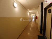 Krásný byt 3+1 po rekonstrukci ve třetím patře panelového domu na metru Háje - 14