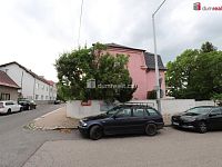 Pěkný mezonetový byt 3+1 v rodinné vile s možností užívat zahradu - 16
