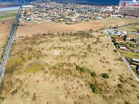 Prodej pozemku 912 a 811m2 v obci Libiš, okr. Mělník - 6
