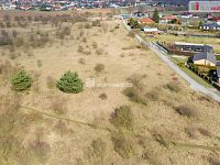 Prodej pozemku 912 a 811m2 v obci Libiš, okr. Mělník - 7