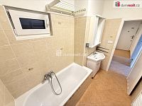 Pronájem bytu 2+1 s balkonem po kompletní rekonstrukci, 67 m², Praha 6 – Bubeneč - 9