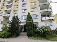 Slunný útulný byt 1+1 v pátém patře panelového domu s výtahem - 2