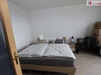 Slunný útulný byt 1+1 v pátém patře panelového domu s výtahem - 5