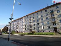 Pěkný byt 2+1 před rekonstrukcí v prvním patře cihlového domu v centru Sokolova - 14