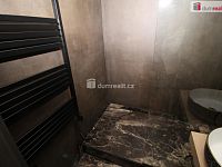 Krásný byt 2+1/B/S po kompletní rekonstrukci v cihlovém domě v Sokolově - 18