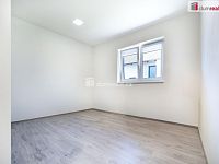 K prodeji, mimořádně úsporné vkusné zděné novostavba 4+kk se šatnou a terasou, Malá Strana - Vorařská 610, Týna nad Vltavou - 21