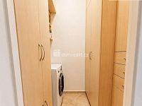 Krásný světlý byt 2+kk ve druhém patře novostavby v Dolních Chabrech - 8