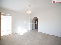 K prodeji, rodinný dům 3+1 s možností půdní vestavby s uzavřeným dvorem a garáží, ul. Prachatická 186, Lhenice  - 15