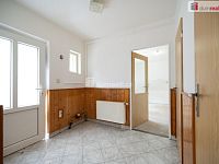 K prodeji, rodinný dům 3+1 s možností půdní vestavby s uzavřeným dvorem a garáží, ul. Prachatická 186, Lhenice  - 22