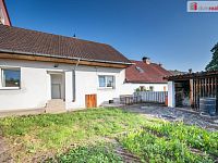 K prodeji, rodinný dům 3+1 s možností půdní vestavby s uzavřeným dvorem a garáží, ul. Prachatická 186, Lhenice  - 9