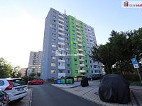 Pěkná garsonka v sedmém patře s výtahem v panelovém domě v Chebu - 12