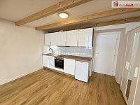 Pronájem bytu 1+kk 48 m2 P5 Smíchov nový LOFT - 2