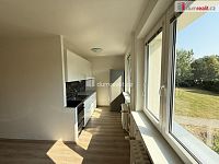 Pronájem bytu 4+kk 72 m2 P10 Vinohrady nezařízený po rekonstrukci balkon 