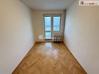 Pronájem bytu 4+kk 72 m2 P10 Vinohrady nezařízený po rekonstrukci balkon  - 11