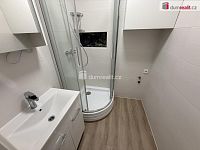 Pronájem bytu 4+kk 72 m2 P10 Vinohrady nezařízený po rekonstrukci balkon  - 13