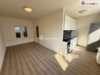 Pronájem bytu 4+kk 72 m2 P10 Vinohrady nezařízený po rekonstrukci balkon  - 4