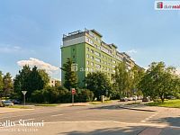 Prodej bytu 2+kk s lodžií, 40,5 m2 u metra C, Teplická, Praha - 17