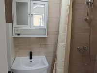 Pronájem bytové jednotky o dispozici 1+kk, ul. Nádražní, Benešov nad Ploučnicí - 8