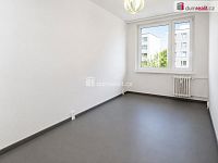 Prostorný byt 3+1 s lodžií, 70 m2 + 7,5 m2 zasklená lodžie, 6.patro, OV, panel, Praha - Stodůlky - 11