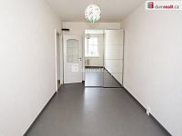 Prostorný byt 3+1 s lodžií, 70 m2 + 7,5 m2 zasklená lodžie, 6.patro, OV, panel, Praha - Stodůlky - 12