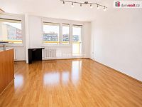 Prostorný byt 3+1 s lodžií, 70 m2 + 7,5 m2 zasklená lodžie, 6.patro, OV, panel, Praha - Stodůlky - 3