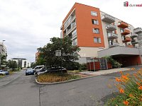 Slunná bytová jednotka 1+kk ve třetím patře novostavby z roku 2019 ve Stodůlkách - 17