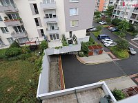 Slunná bytová jednotka 1+kk ve třetím patře novostavby z roku 2019 ve Stodůlkách - 21
