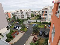 Slunná bytová jednotka 1+kk ve třetím patře novostavby z roku 2019 ve Stodůlkách - 22