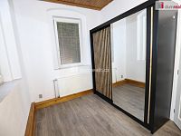 Nadstandardní prostorný byt 2+1 v bytovém domě s parkováním v Lokti - 8