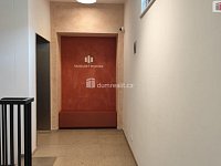 Moderní novostavba 2+kk se zahradou a terasou v rezidenci Nuselský Pivovar - 11