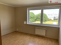 Pronájem prostorného, světlého bytu 3+KK 81 m2 ul. Kestřanská, Cholupice. - 14