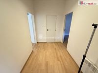 Pronájem bytu 2+kk 46 m2 P5 Smíchov Drtinova nezařízený po rekonstrukci - 9