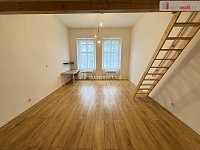 Pronájem bytu 1+kk 48 m2 P5 Smíchov nový LOFT - 4