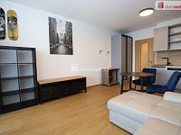 Moderní a designová bytová jednotka 1+kk v prvním patře novostavby ve Vysočanech - 7