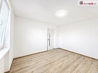 Pronájem bytu 2+1 s lodžií, 75 m2, Třebízského, Teplice - 11