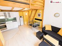 Prostorný byt 1+kk s patrem na spaní, 43 m2, 1NP, Praha 5 - Smíchov - 4