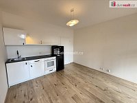 Pronájem ubytovací jednotky 1+kk 25 m2 + předzahrádka 17 m2 P4 Krč parkovací stání sklep - 2