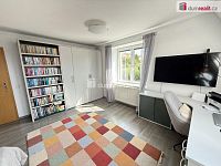 Prodej domu 120 m2 P5 Slatinová Řeporyje garáž 38 m2 zahradní domek bazén  - 4