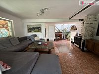 Prodej rodinného domu 120m2 pozemek 1717 m2 dílna pergola - 8