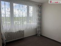 Pronájem 3kk 55m2 P4 Krč panel po částečné rekonstrukci komora, lodžie - 7