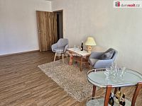 Prodej kompletně zrekonstruovaného bytu 3+1+L v Příšovicích - pokoj s lodžií