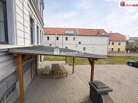 Pronájem reprezentativní kanceláře 85 m² se dvěma parkovacími místy – Modlany - 4
