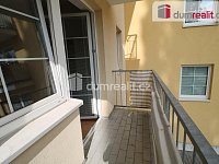 Krásný slunný byt 2+kk/B/S se sklepem a balkonem v prvním patře novostavby v Doubí, Karlovy Vary - 2