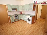 Krásný slunný byt 2+kk/B/S se sklepem a balkonem v prvním patře novostavby v Doubí, Karlovy Vary - 6