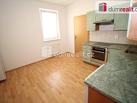 Krásný slunný byt 2+kk/B/S se sklepem a balkonem v prvním patře novostavby v Doubí, Karlovy Vary - 7