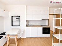 Světlý byt 1+kk, 32 m2 + 5 m2 balkon, parkkovací stání, 3.patro / výtah, Hostivice - 2